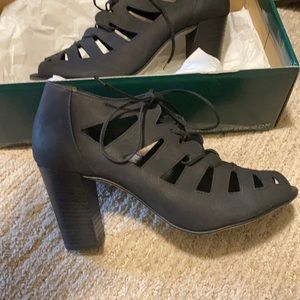 Paul Green Heels Size 8.5/9